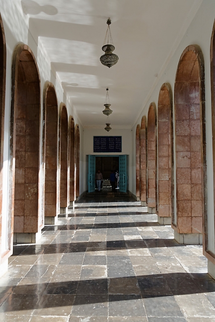 Chiraz-Mausolée du poète Sâdi-012